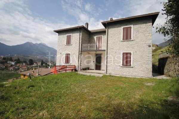 casa indipendente in vendita a Sant'Omobono Terme
