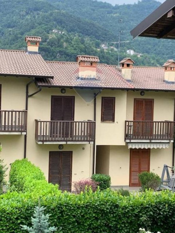 appartamento in vendita a Sant'Omobono Terme in zona Selino Alto