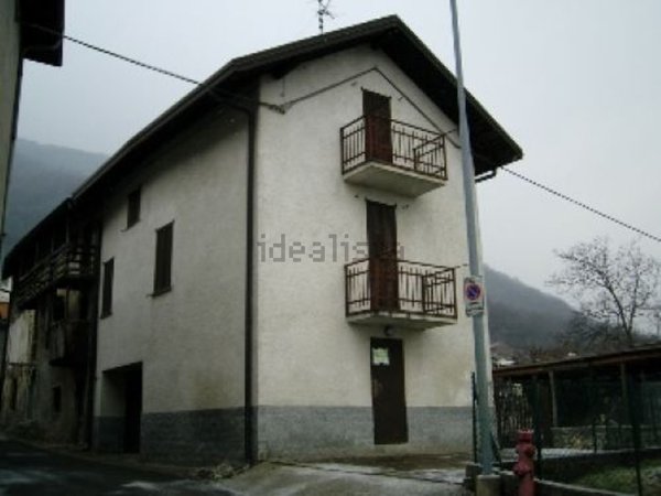 appartamento in vendita a Sant'Omobono Terme