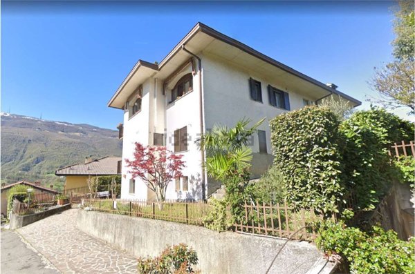 appartamento in vendita a Sant'Omobono Terme