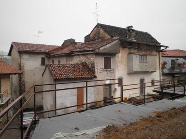 appartamento in vendita a Sant'Omobono Terme in zona Valsecca