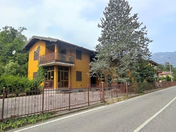 appartamento in vendita a Sant'Omobono Terme
