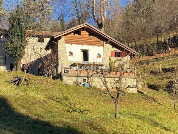 appartamento in vendita a Sant'Omobono Terme