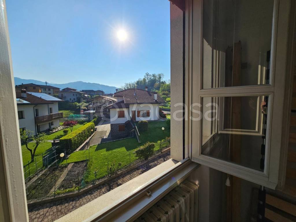 appartamento in vendita a Sant'Omobono Terme in zona Mazzoleni