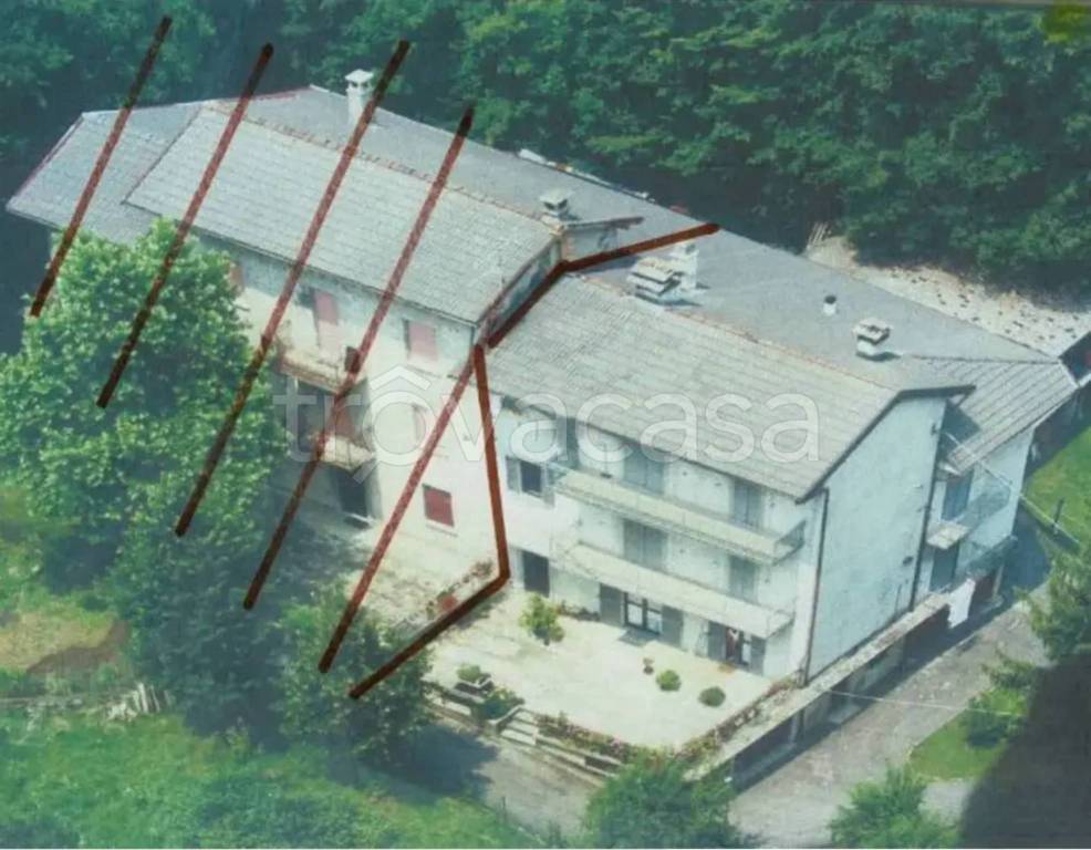 casa indipendente in vendita a Sant'Omobono Terme