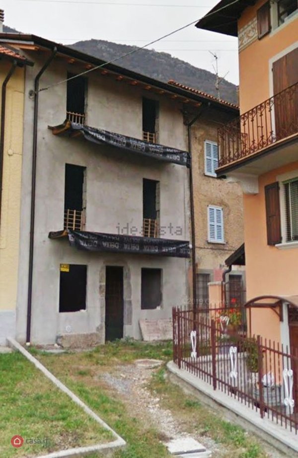 casa indipendente in vendita a Sant'Omobono Terme