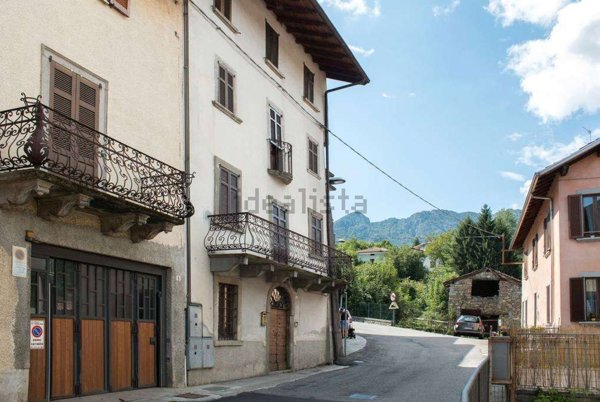 casa indipendente in vendita a Sant'Omobono Terme