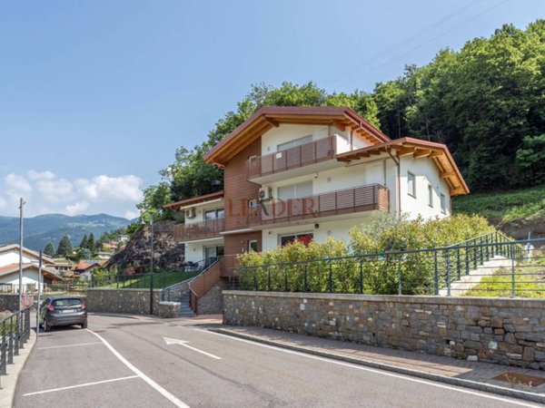 appartamento in vendita a Sant'Omobono Terme in zona Selino Basso