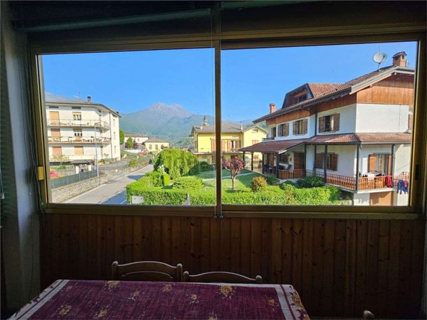 appartamento in vendita a Sant'Omobono Terme in zona Mazzoleni