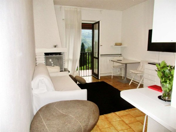 appartamento in vendita a Sant'Omobono Terme in zona Selino Basso