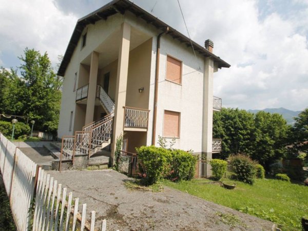 casa indipendente in vendita a Sant'Omobono Terme in zona Selino Basso