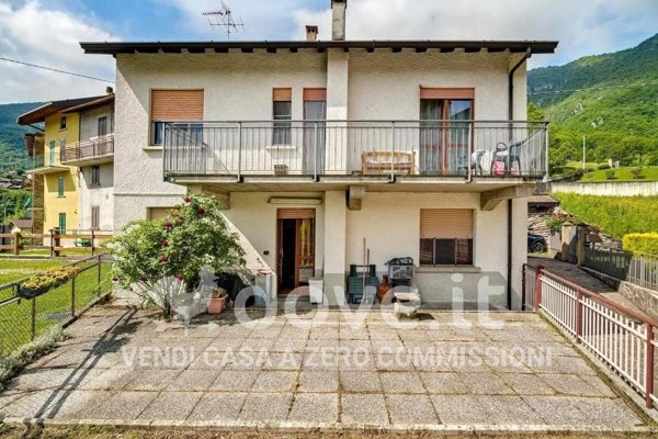 casa indipendente in vendita a Sant'Omobono Terme