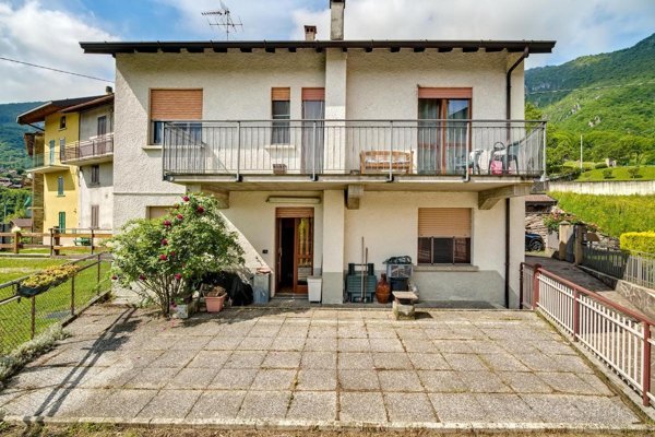 casa indipendente in vendita a Sant'Omobono Terme
