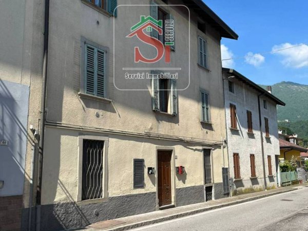 appartamento in vendita a Sant'Omobono Terme in zona Selino Basso