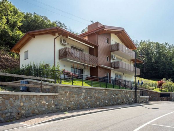 appartamento in vendita a Sant'Omobono Terme in zona Selino Basso