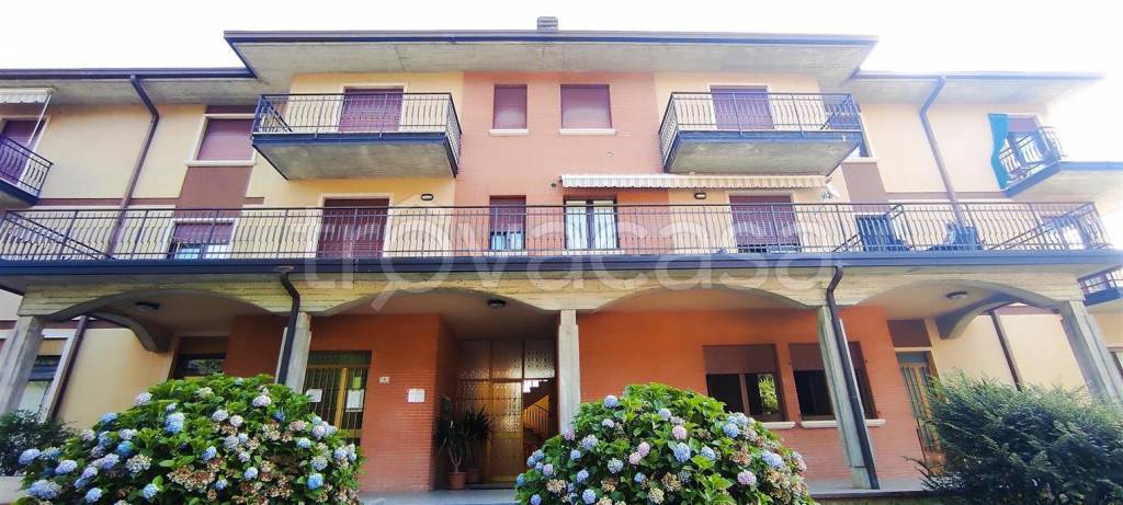 appartamento in vendita a Sant'Omobono Terme