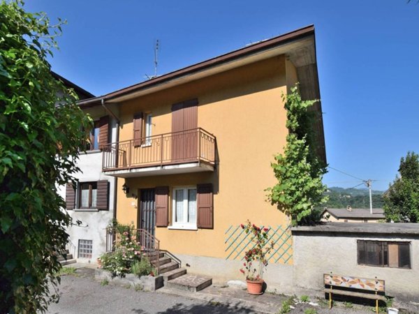 casa indipendente in vendita a Sant'Omobono Terme in zona Selino Basso
