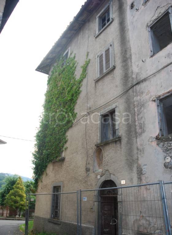 casa indipendente in vendita a Sant'Omobono Terme in zona Cepino