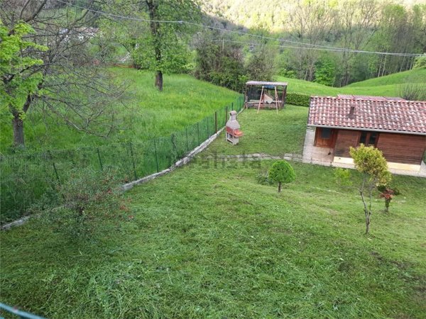 appartamento in vendita a Sant'Omobono Terme in zona Valsecca