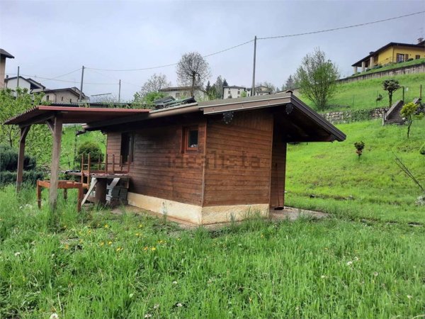 appartamento in vendita a Sant'Omobono Terme in zona Valsecca