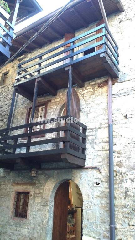 casa indipendente in vendita a Sant'Omobono Terme in zona Mazzoleni