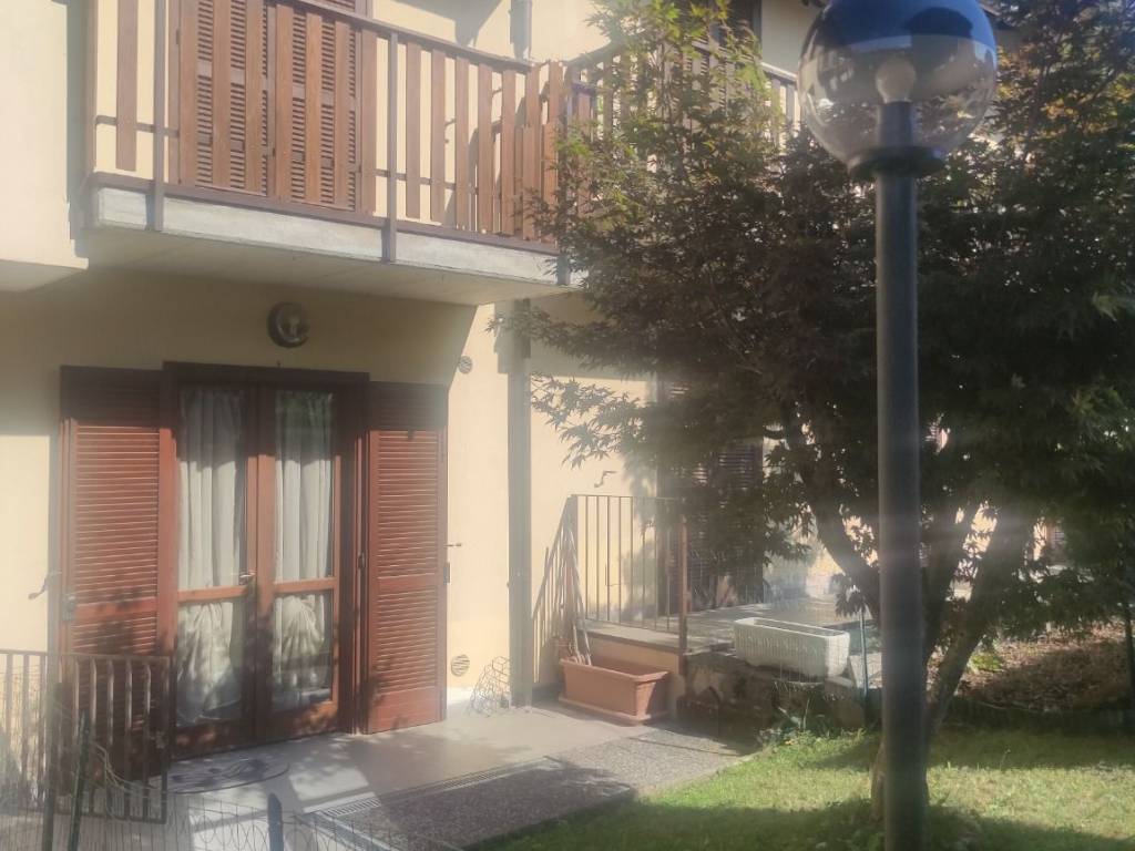 casa indipendente in vendita a Sant'Omobono Terme in zona Selino Alto
