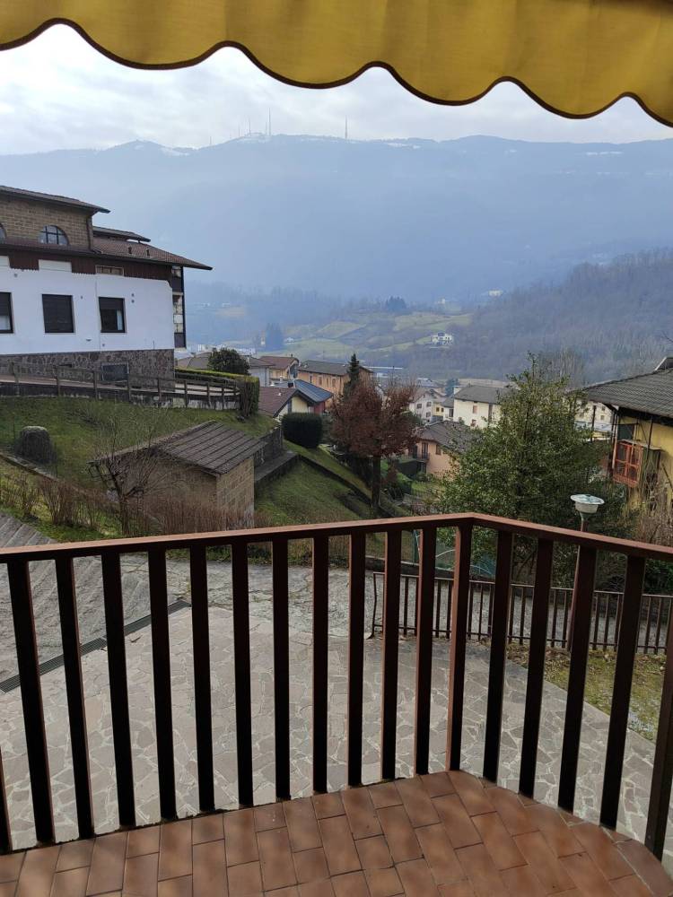 appartamento in vendita a Sant'Omobono Terme