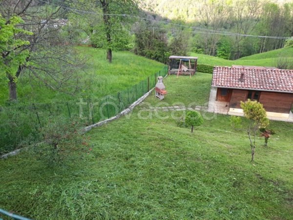 appartamento in vendita a Sant'Omobono Terme in zona Valsecca
