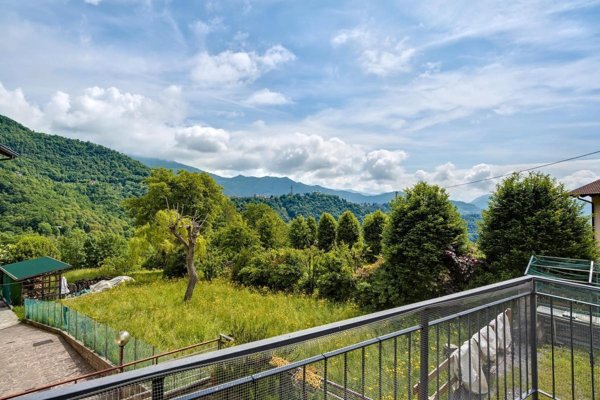 appartamento in vendita a Sant'Omobono Terme