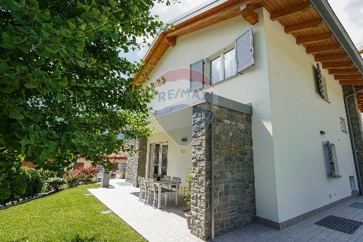 casa indipendente in vendita a Sant'Omobono Terme