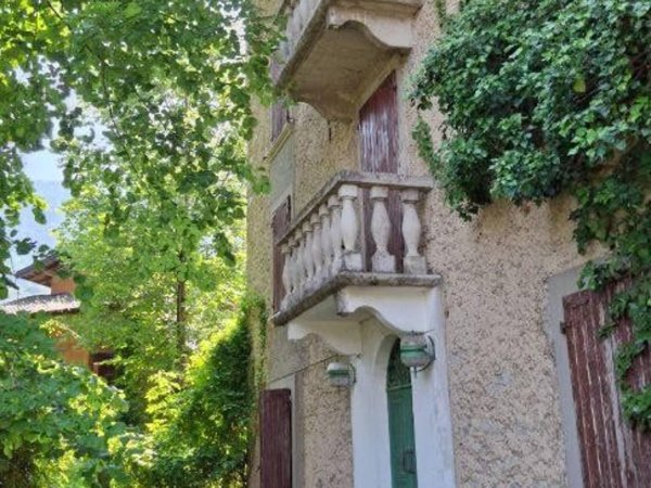 casa indipendente in vendita a Sant'Omobono Terme in zona Valsecca