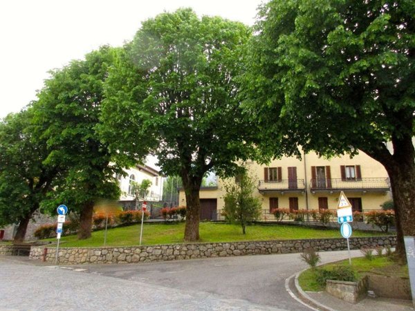 casa indipendente in vendita a Sant'Omobono Terme