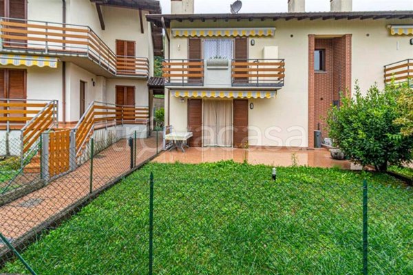 appartamento in vendita a Sant'Omobono Terme in zona Valsecca