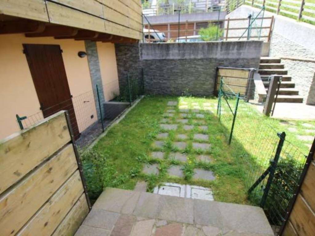 appartamento in vendita a Sant'Omobono Terme
