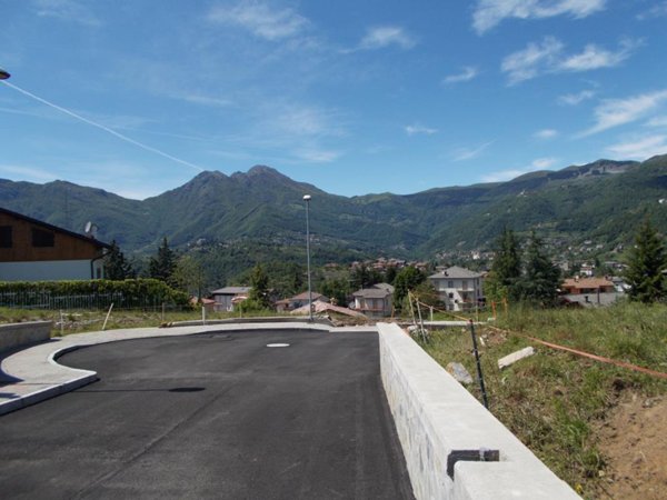 terreno edificabile in vendita a Sant'Omobono Terme in zona Selino Alto