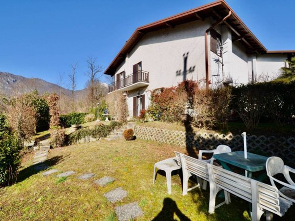 casa indipendente in vendita a Sant'Omobono Terme