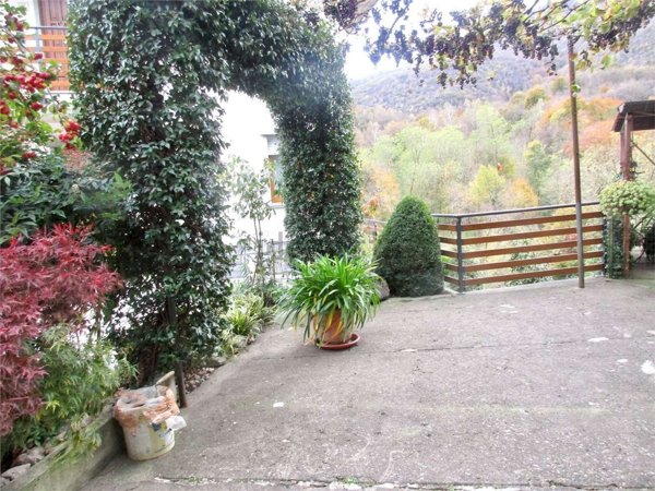 appartamento in vendita a Sant'Omobono Terme
