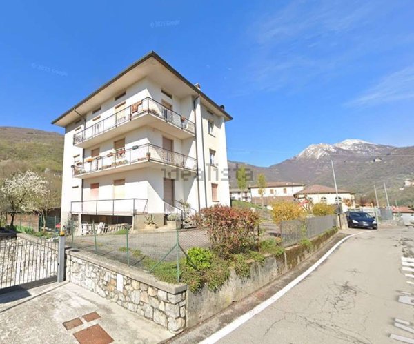 appartamento in vendita a Sant'Omobono Terme in zona Mazzoleni