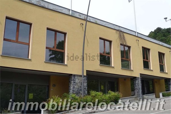 ufficio in vendita a Sant'Omobono Terme