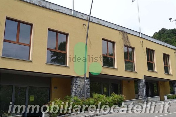 ufficio in vendita a Sant'Omobono Terme