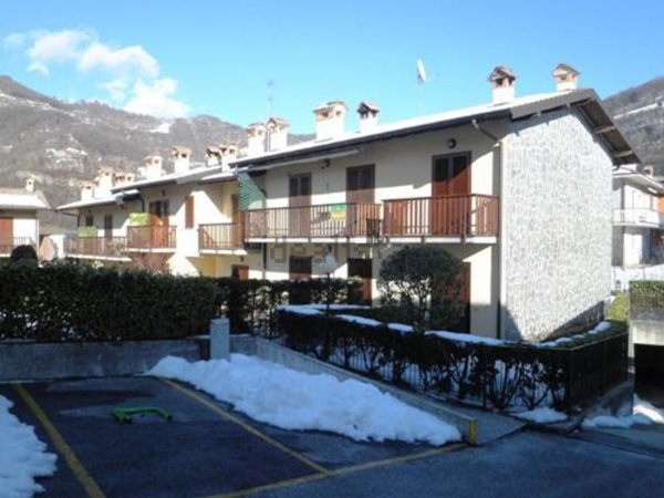 appartamento in vendita a Sant'Omobono Terme