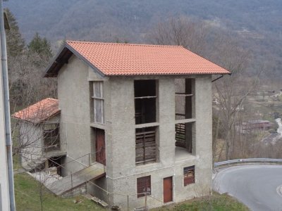 casale in vendita a Sant'Omobono Terme in zona Valsecca