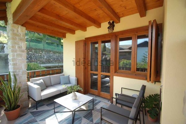 appartamento in vendita a Sant'Omobono Terme in zona Valsecca