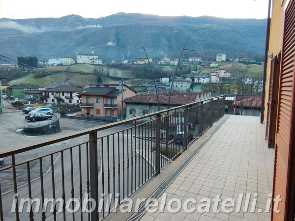 appartamento in vendita a Sant'Omobono Terme