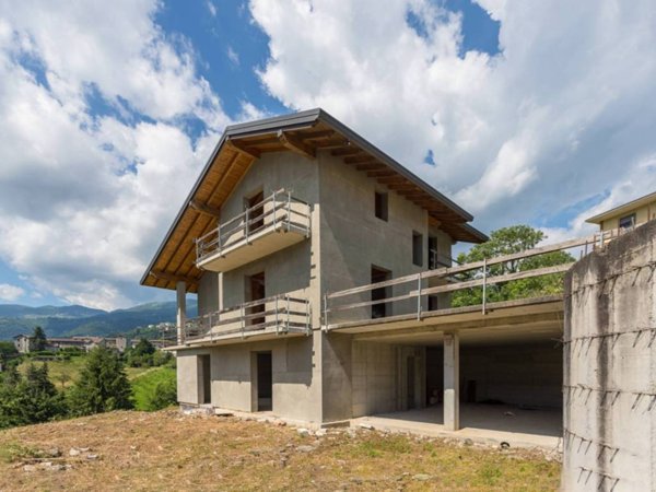 casa indipendente in vendita a Sant'Omobono Terme