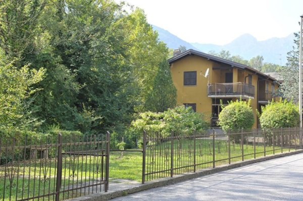 appartamento in vendita a Sant'Omobono Terme in zona Selino Basso