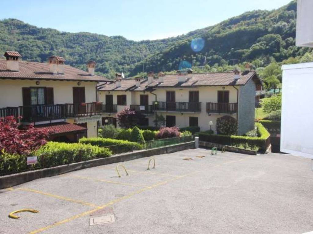 appartamento in vendita a Sant'Omobono Terme in zona Selino Alto