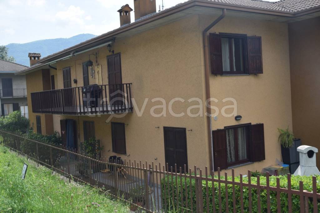 appartamento in vendita a Sant'Omobono Terme