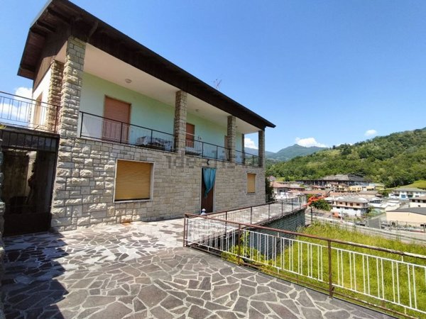 appartamento in vendita a Sant'Omobono Terme in zona Cepino