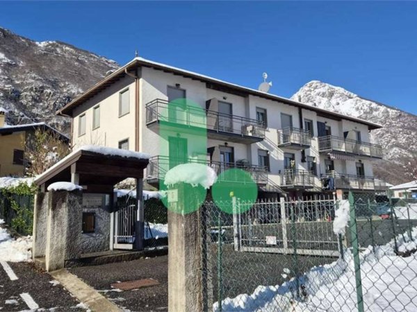 appartamento in vendita a Sant'Omobono Terme in zona Valsecca